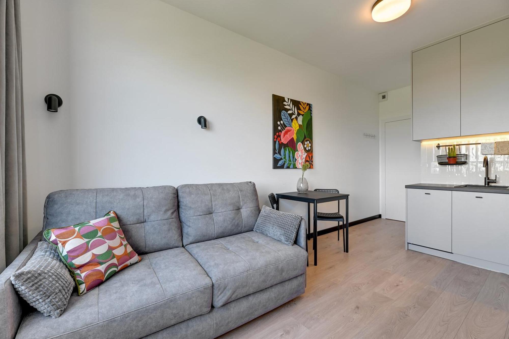 Huoneisto Doki Living & Foodhall By Downtown Gdańsk
